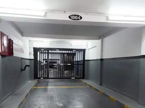 Cocheras cubiertas en venta Barrio Norte