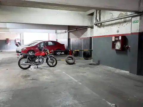 Cocheras cubiertas en venta Barrio Norte