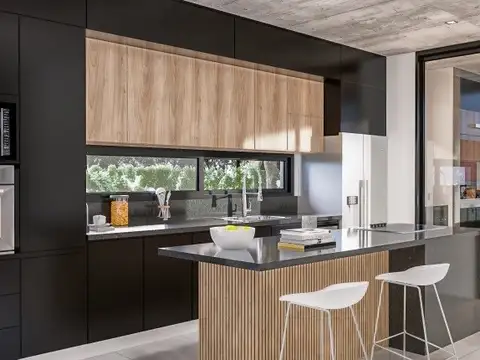 Casa 5 ambientes con 5 baños