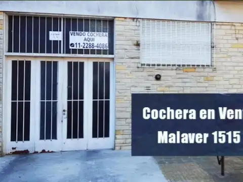 Cochera a la venta en Olivos