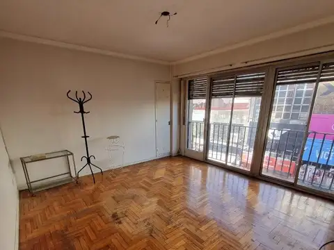 Departamento de 2 amb. amplios y muy luminosos apto prof.