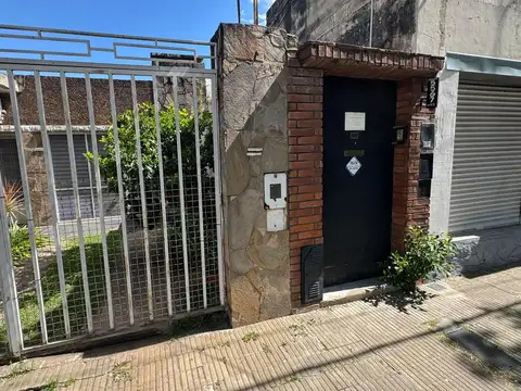 Casa de pasillo a la venta