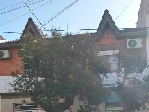 VENTA  BLOCK PH 4 AMB. - 3 LOCALES COMERCIALES - RAMOS MEJIA