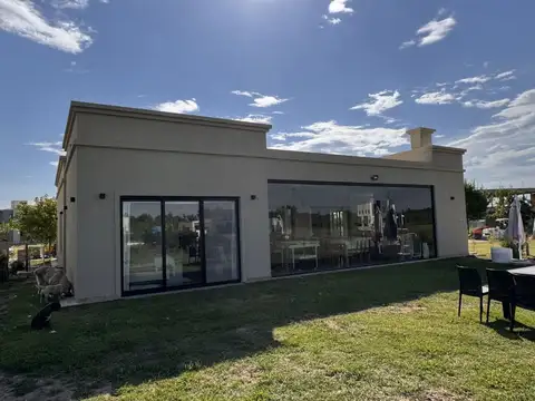 Casa en venta de 4 dormitorios El Naudir