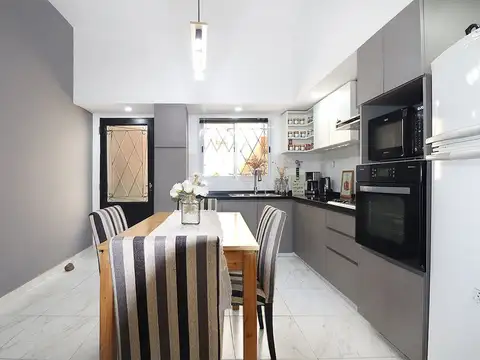 Depto Tipo Casa en Venta de 3 ambientes