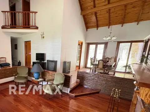 Casa en Venta con 1 cochera