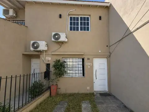 DUPLEX 3 AMB C/COCHERA, JARDIN Y LAVADERO