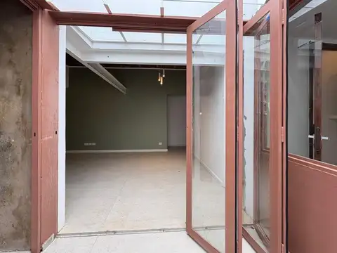 Casa tipo PH 4 ambientes totalmente remodelada oportunidad lista para habitar