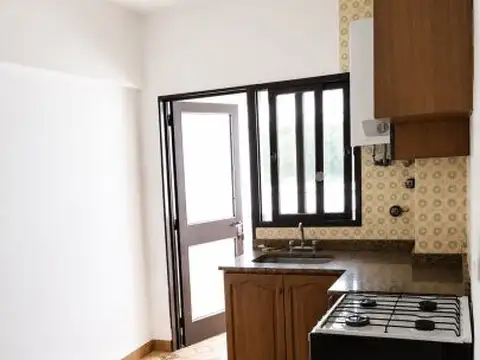 Departamento en Alquiler en Nuestra Señora De Lourdes, $ 420.000