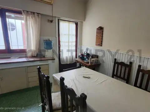 Casa 4 ambientes con 2 baños
