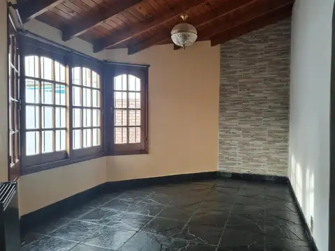 Depto Tipo Casa en Venta con 1 cocheras