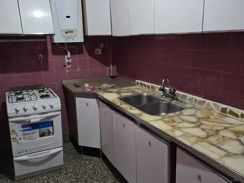 Depto Tipo Casa 2 ambientes con 1 baño