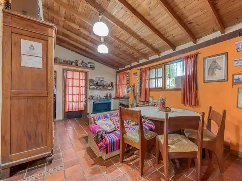 Casa 3 ambientes con 1 baño