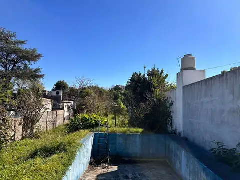 CASA EN VENTA LA PLATA A RECICLAR