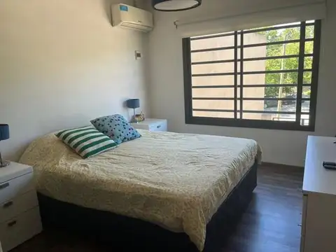 Venta Impecable duplex Ituzaingo Norte