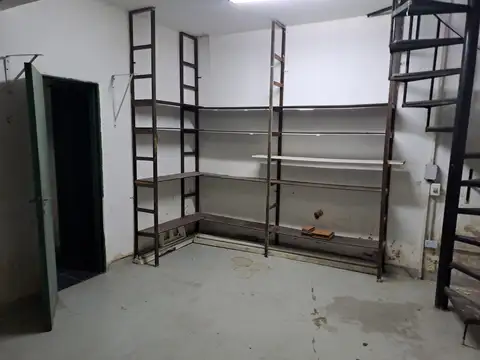 Local en Venta 50 años