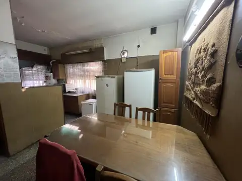 Depto Tipo Casa en Venta de 5 ambientes