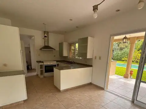 VENTA DE CASA ECHEVERRIA DEL LAGO- CANNING