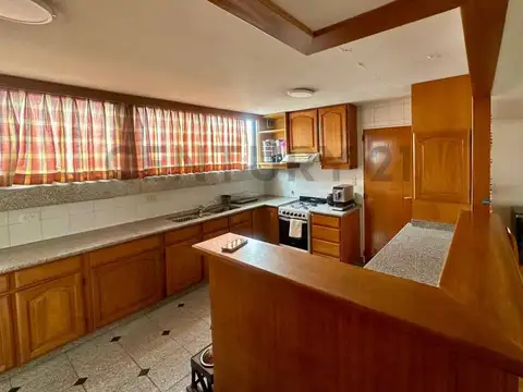 Departamento en Venta con 2 cocheras