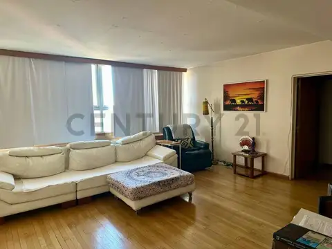 Departamento en Venta de 6 ambientes