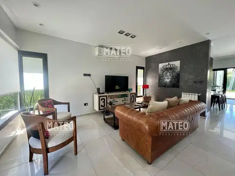 Casa en Venta en Country Club Banco Provincia, USD 430.000
