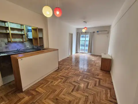 Venta Monoambiente c/balcón Recoleta reciclado