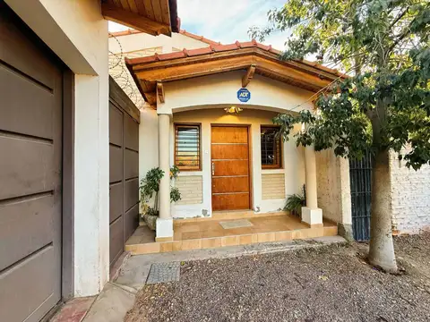 Casa en venta en guaymallén planta baja con jardín