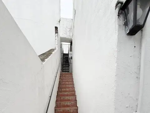 Depto Tipo Casa en Venta en Lanus Oeste, USD 59.000