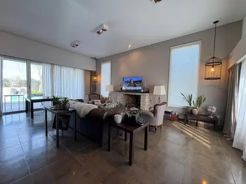 Casa en Alquiler en Haras Santa Maria, USD 1.600