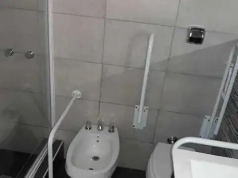 Oficina Monoambiente con 36 baños