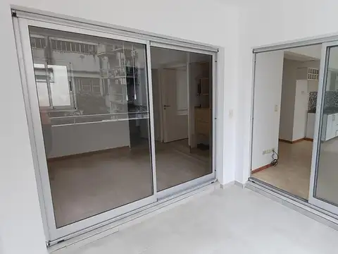 Departamento en Alquiler en Parque Centenario, $ 900.000