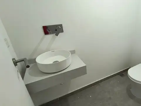 Depto Tipo Casa en Venta con 1 cocheras