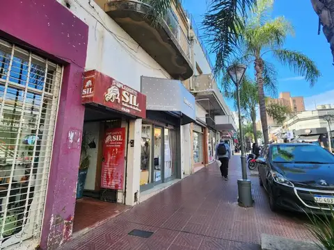 Local en S.Fer.-Vias/Centro