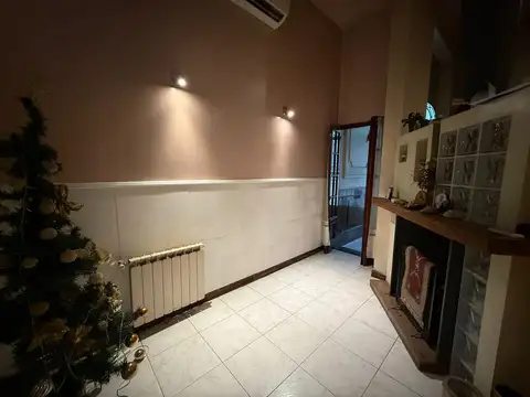 Depto Tipo Casa en Venta de 4 ambientes