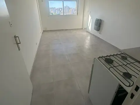 Excelente Departamento monoambiente al contrafrente.
