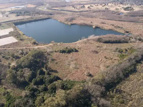 Campo 52 hectáreas Pilar km 56, a 2km de Panamericana - Laguna cristalina