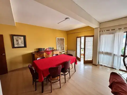 Centro. Avenida Sarmiento 100