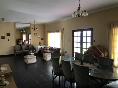 Casa en Venta en Barrio Grand Bourg, USD 450.000