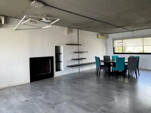 Casa 6 ambientes con 5 baños