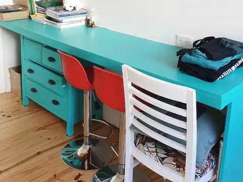 Manuela Pedraza 4000, Piso 1