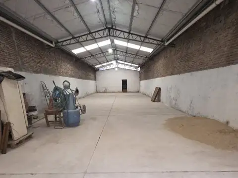 GalpÃ³n - Alquiler - Argentina, Lanús - DOCTOR CROTTI 415