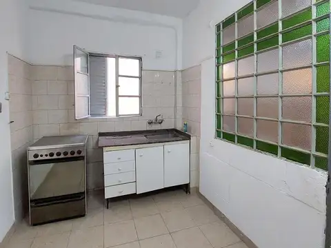Casa 2 ambientes con 1 baño