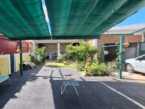 VENTA CASA 3 AMB C/ QUINCHO GARAGE TERRAZA MERLO
