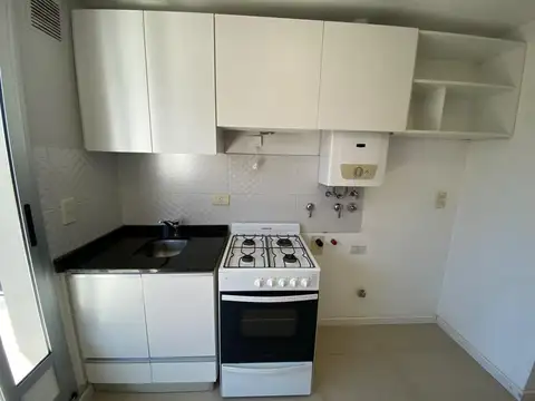 Departamento en Alquiler en Alberdi, $ 520.000