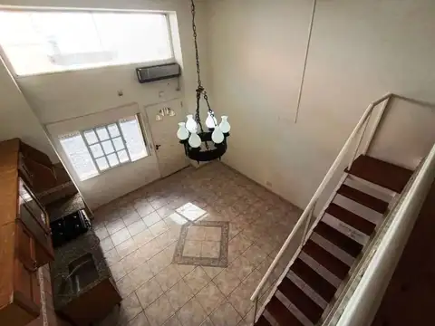 Depto Tipo Casa 2 ambientes con 1 baño