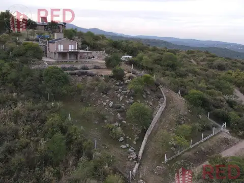 Casa amoblada en venta - Rio Ceballos