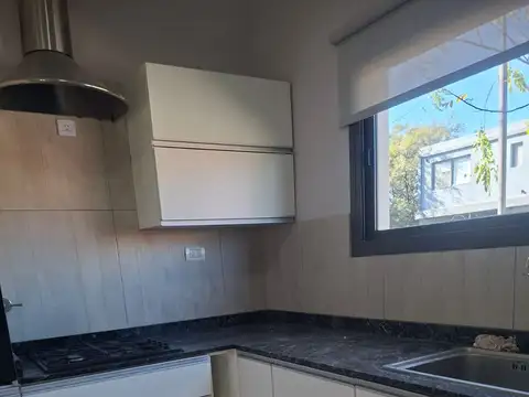 ALQUILER CASA DE 2 DORMITORIOS EN LAS CAÑITAS