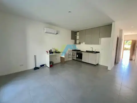 Departamento en Venta en La Lonja, USD 120.000