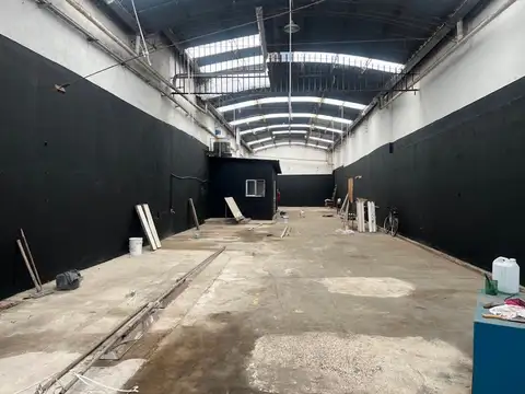 ALQUILER GALPON 433 M2 LANUS OESTE