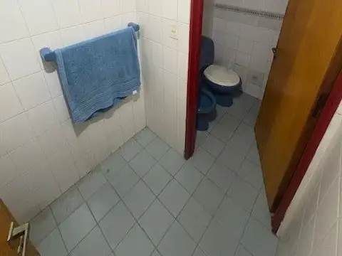 Casa 5 ambientes con 5 baños